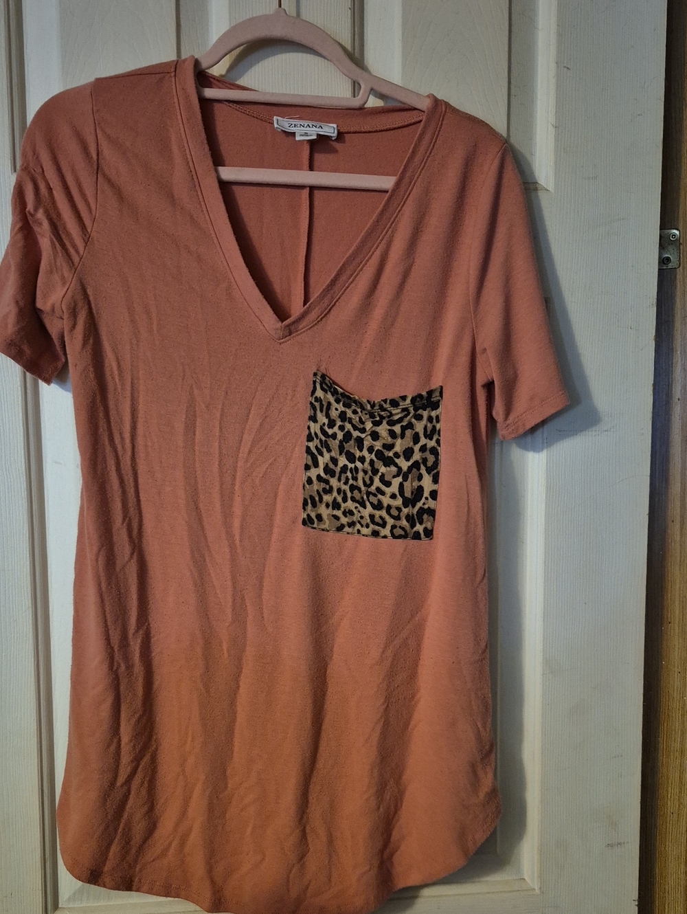 Women's V-Neck Tee with Leopard Pocket - Dusty Rose - Picture 1 of 2